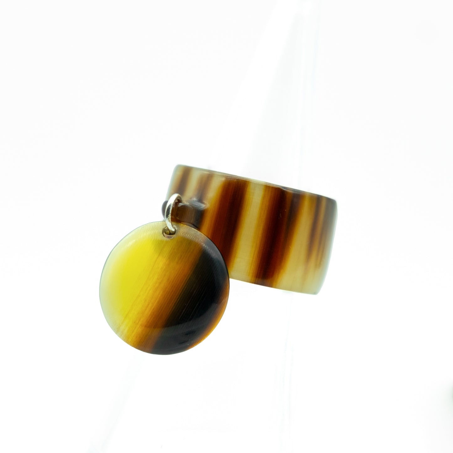 Bague large avec accessoire MDG