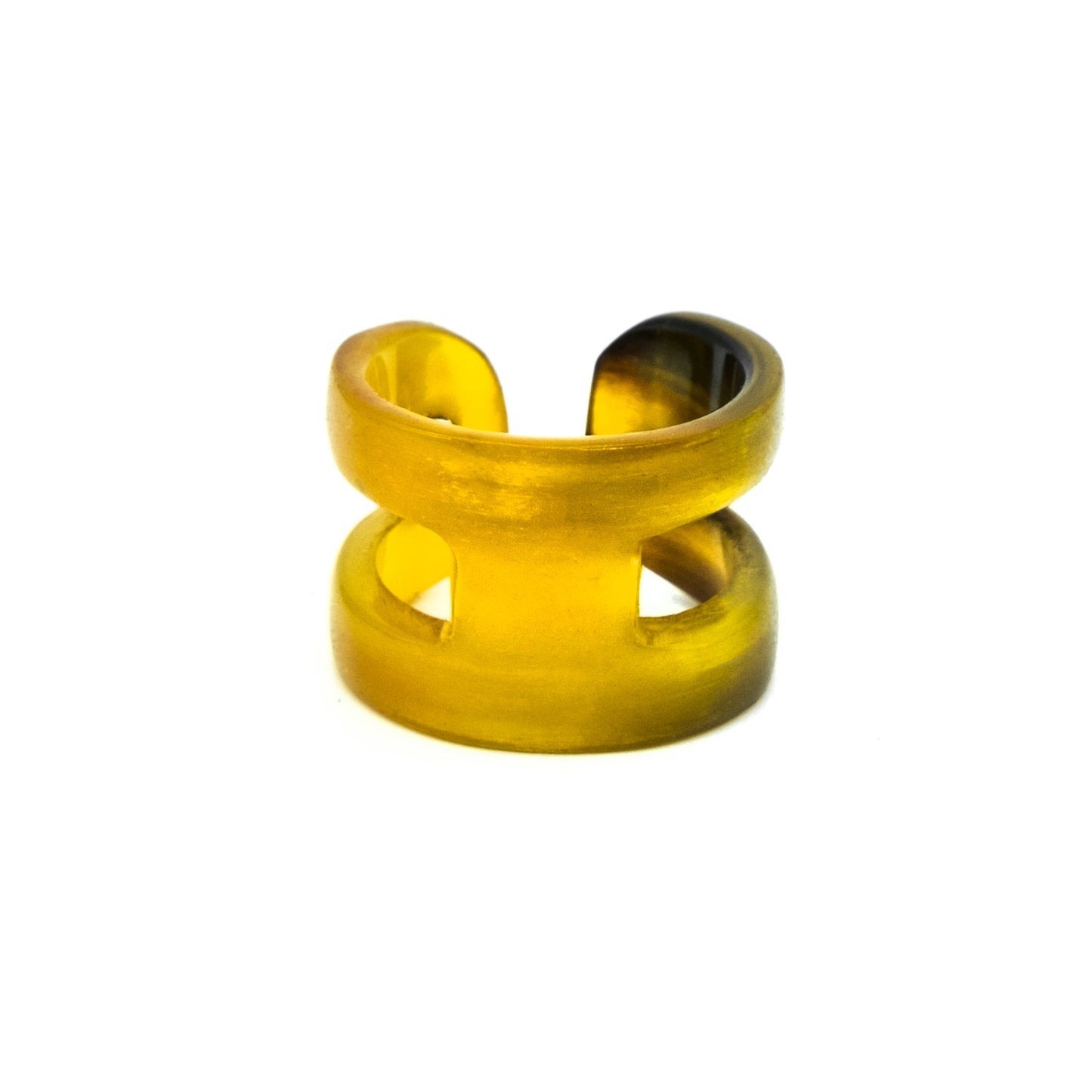 Bague corne rectangle dome ambrée MANGORO