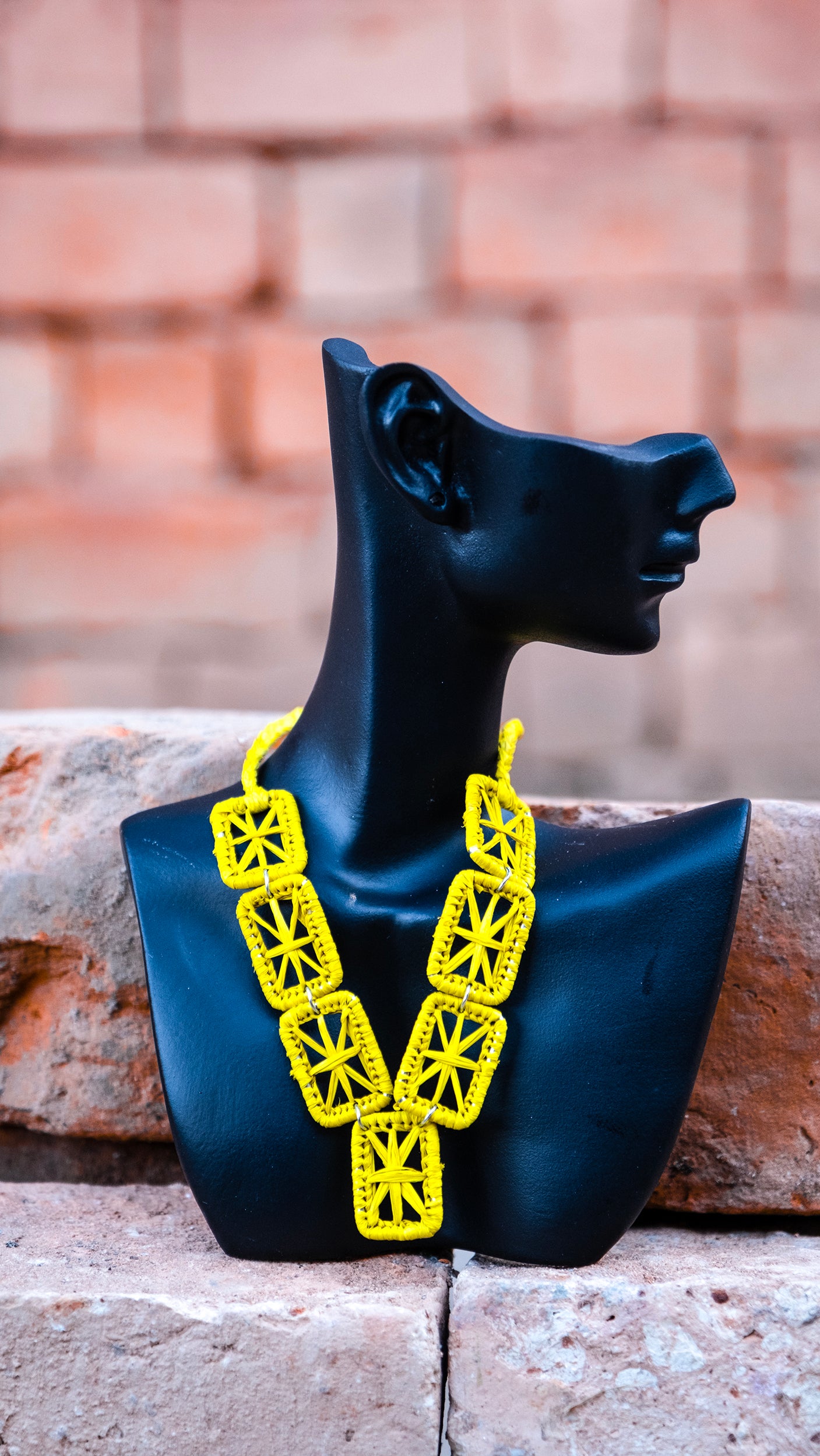 Collier rafia rectangle étoile RINA